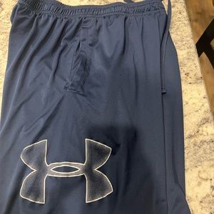 Men’s athletic shorts